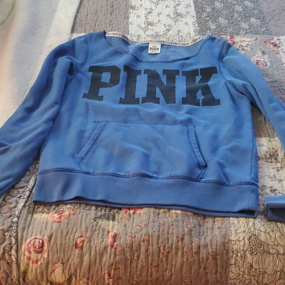 PINK Victoria's Secret Tops - PINK sweatshirt
